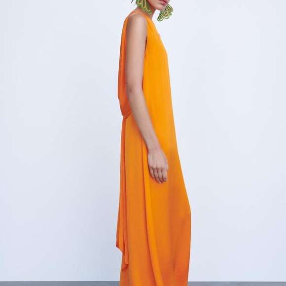 Flowy Occassion Dress - Picture 1 of 8